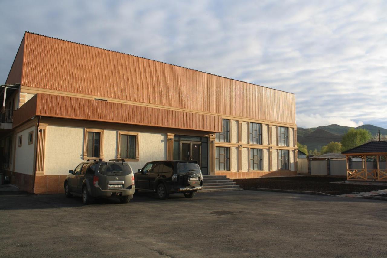 Saty Guest House Exterior photo