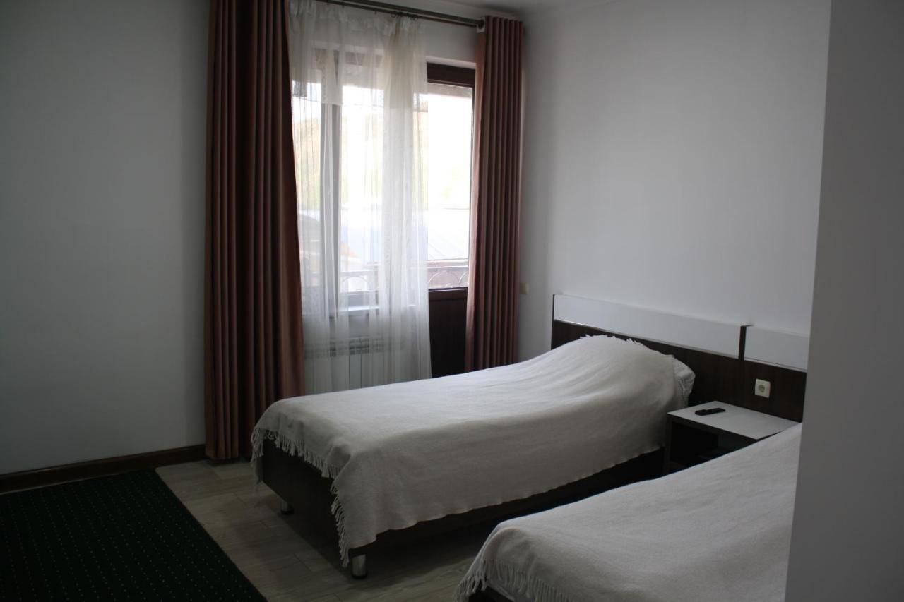 Saty Guest House Exterior photo